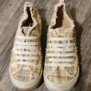 No Boundaries Yellow Multi Plaid Slip-On Sneakers